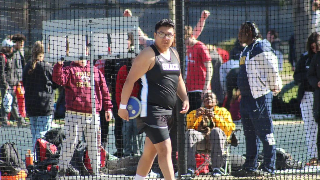 Herring Places 6th Nationally in Decathlon; Becerra Finishes 2nd All-Time in Discus