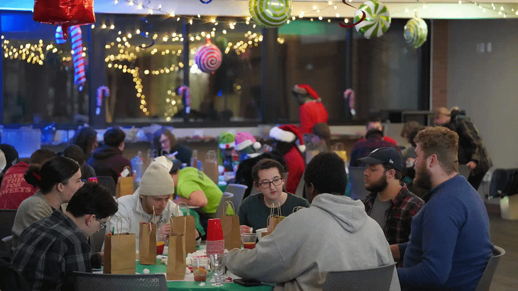 Student-Table-Christmas-Party