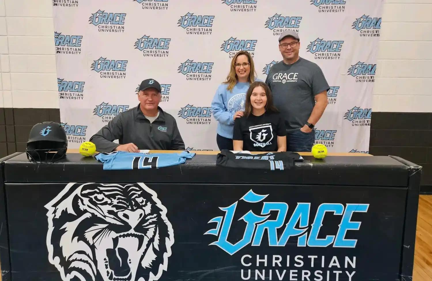 image000000_2 Softball player sign-up