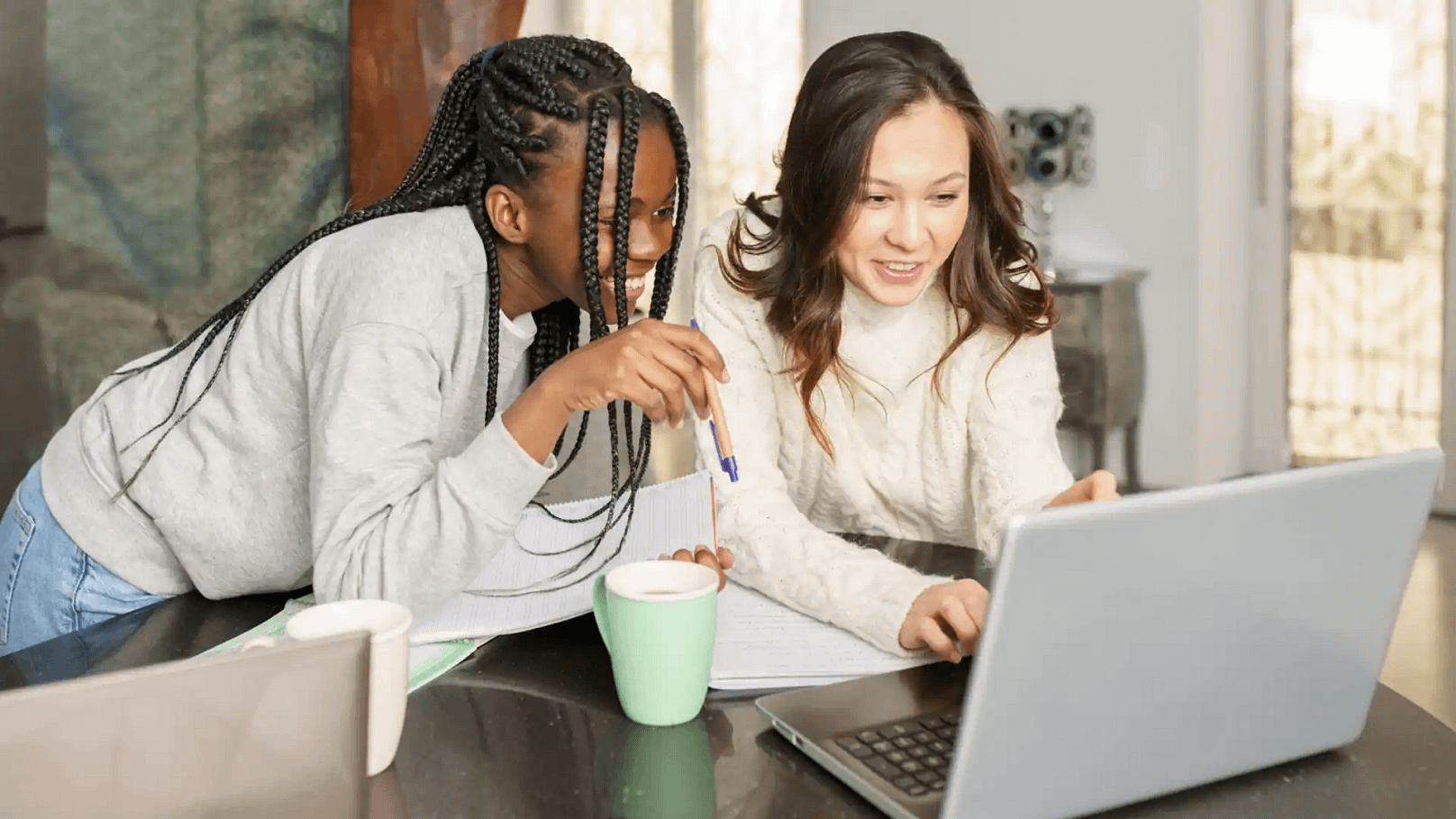 Online-Students-Studying