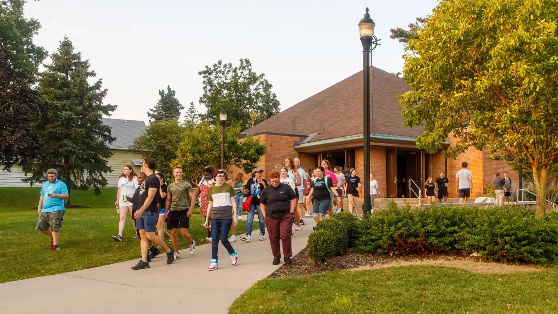 Campus-Tour Grace students walking around Grace Christian University doing a Campus Tour.