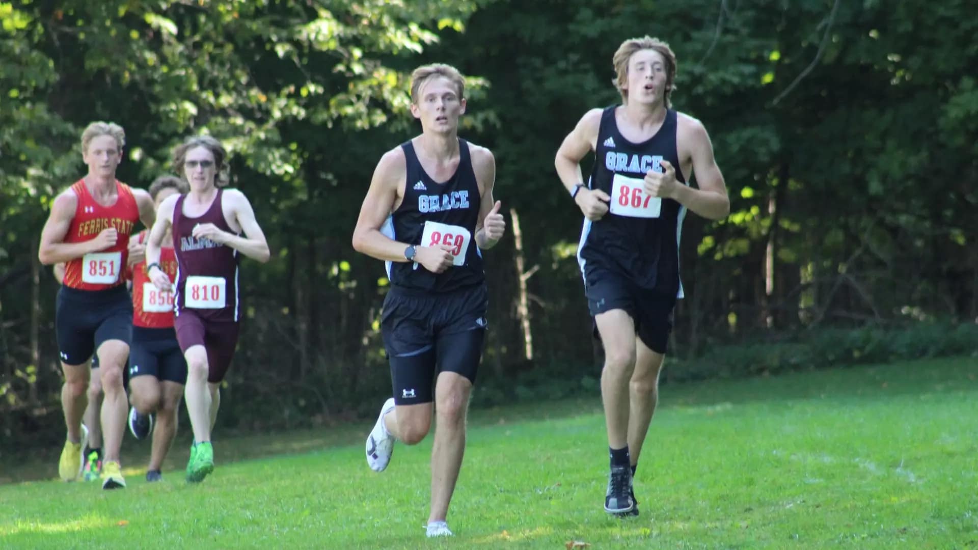 Led by Deneui & Hinkle, Cross Country Runs Strong at Lansing Invite Led by Deneui & Hinkle, Cross Country Runs Strong at Lansing Invite