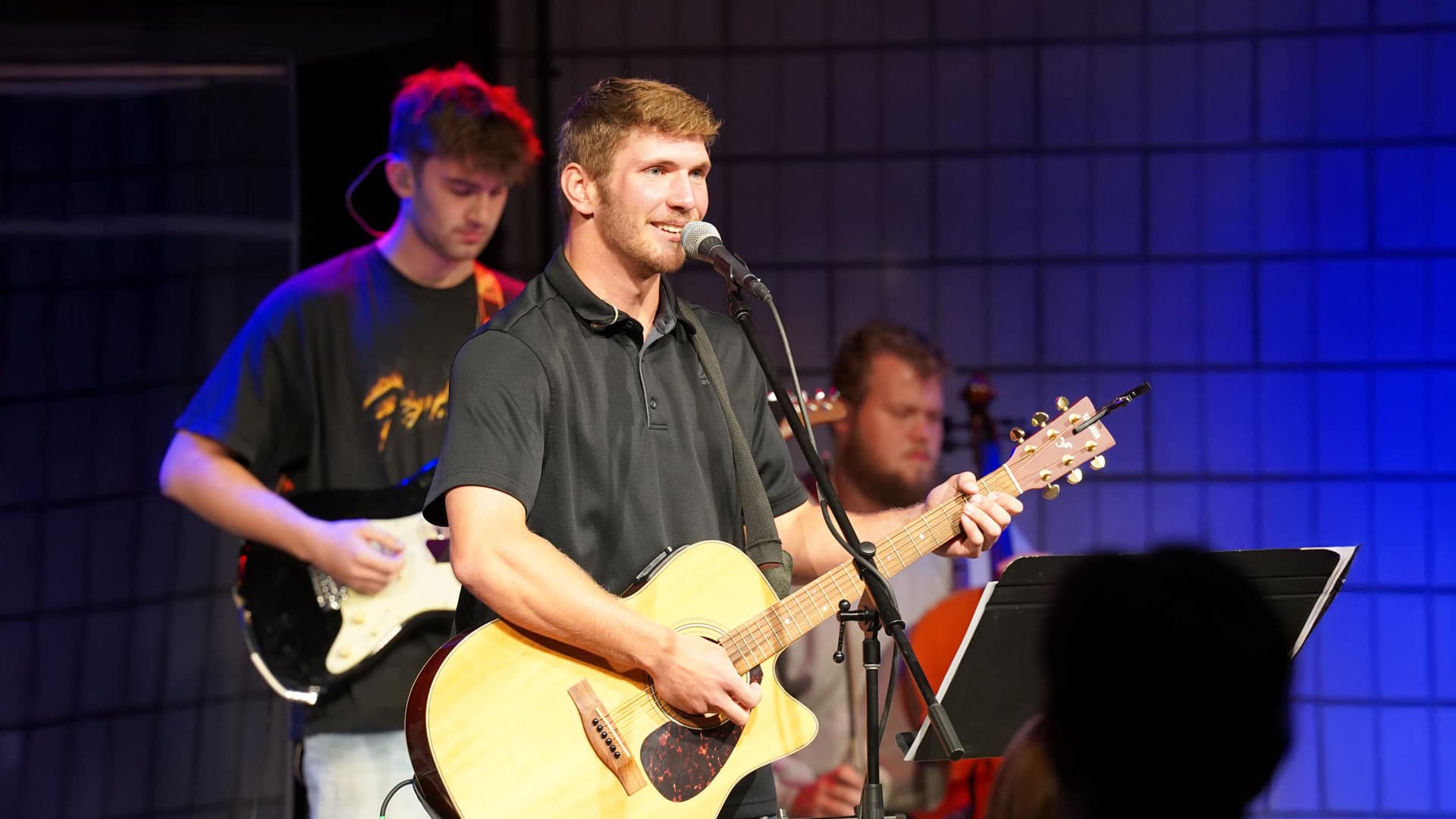 Chapel-Worship-Band Grace students serving the campus by leading people in worship during a Chapel service.