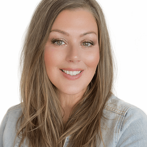 Nicole-Wells 