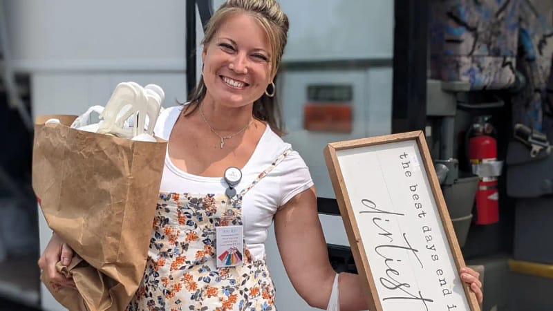 Ladies Charter Bus Thrifting Trip