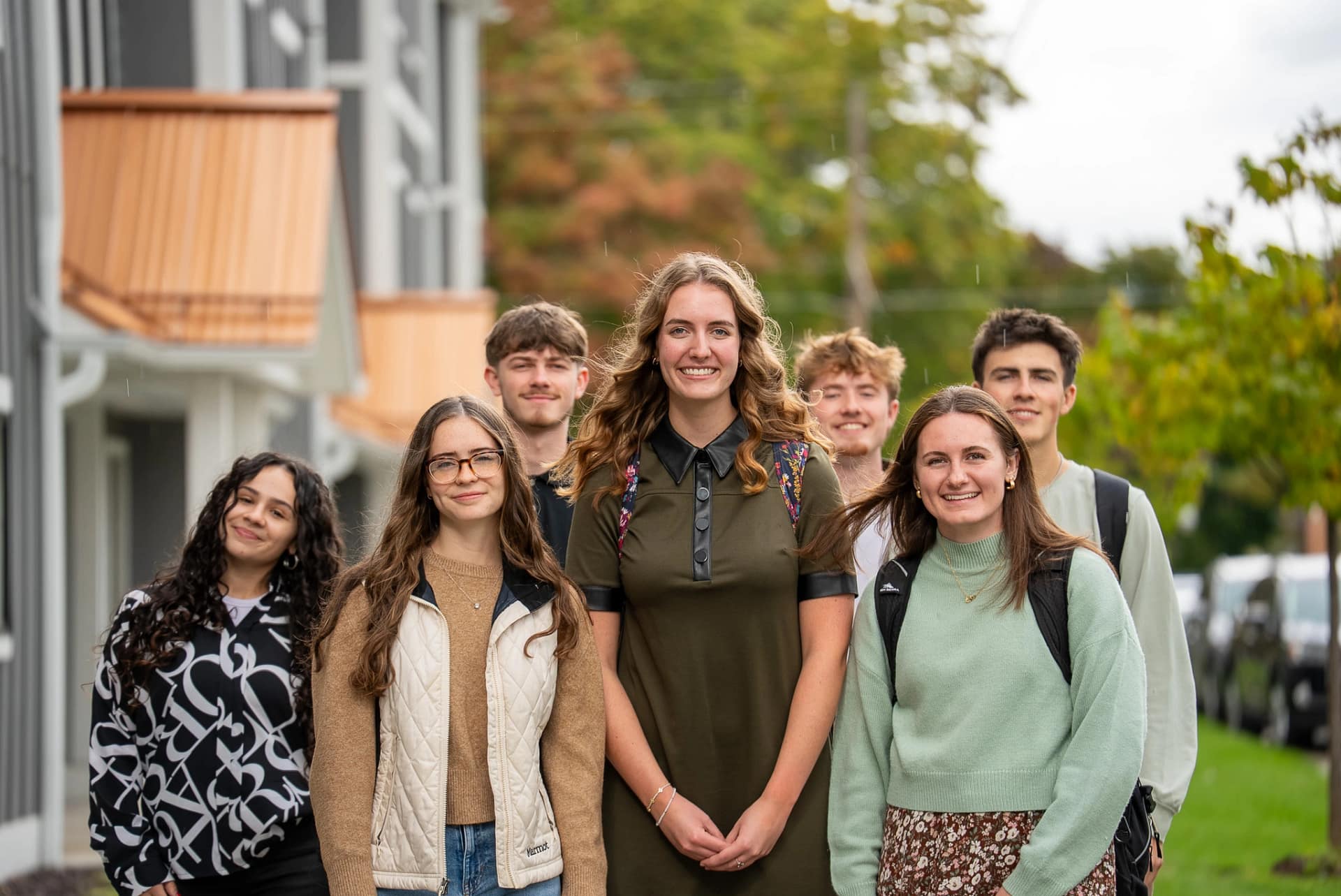 Students-Friends 